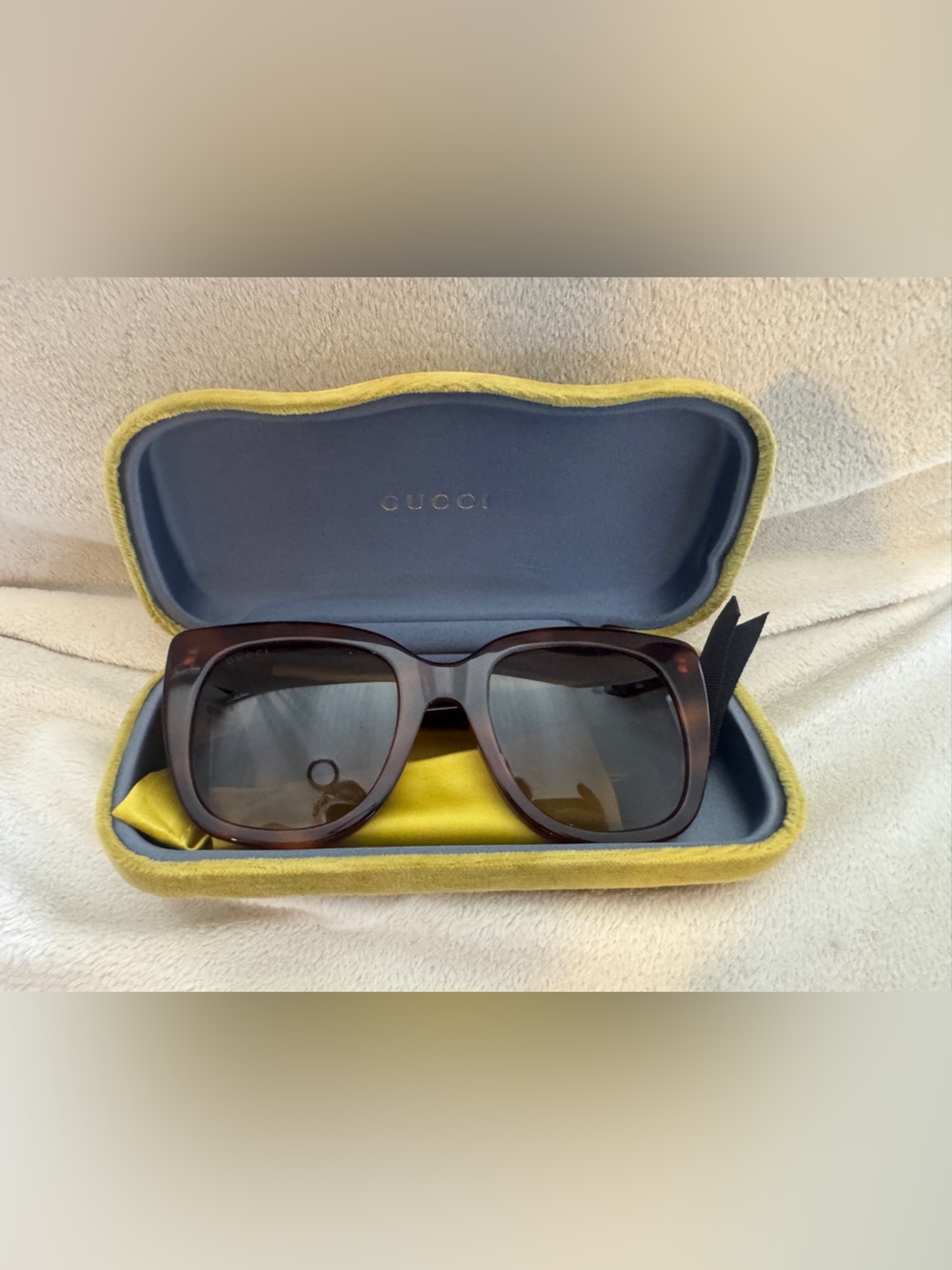 Gucci Oversized Brown Tortoise Sunglasses with Navy Case